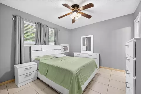 Bedroom - 500 E 40th St, Hialeah, FL 33013 photo 3 of 3