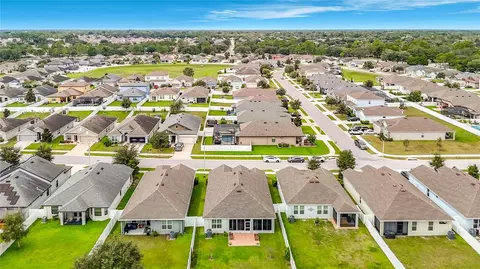View/Area - 813 Old Windsor Way, Spring Hill, FL 34609 photo 3 of 8