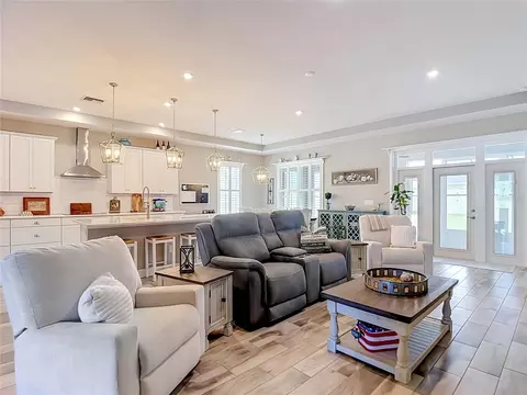 Living - 813 Old Windsor Way, Spring Hill, FL 34609 photo 3 of 7