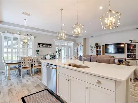 Kitchen - 813 Old Windsor Way, Spring Hill, FL 34609 photo 6 of 10