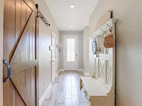 Entry Way - 813 Old Windsor Way, Spring Hill, FL 34609 photo 1 of 4