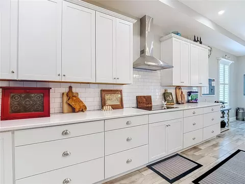 Kitchen - 813 Old Windsor Way, Spring Hill, FL 34609 photo 4 of 10