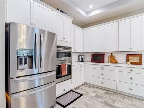 Kitchen - 813 Old Windsor Way, Spring Hill, FL 34609 photo 3 of 10