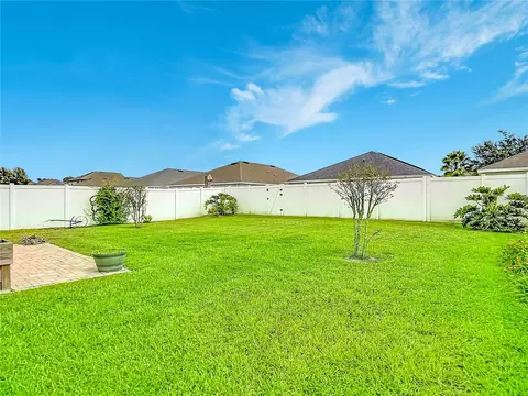Exterior - 813 Old Windsor Way, Spring Hill, FL 34609 photo 8 of 12