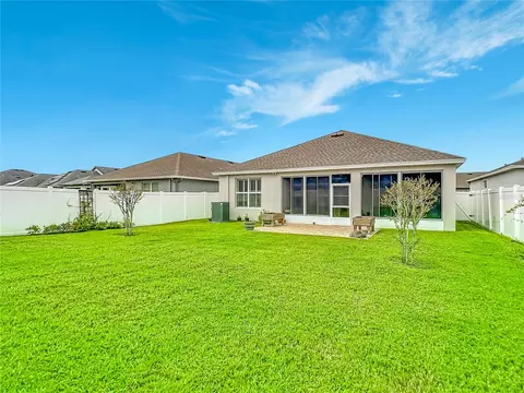 Exterior - 813 Old Windsor Way, Spring Hill, FL 34609 photo 10 of 12
