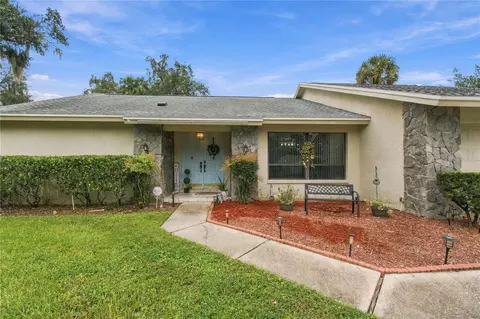 2621 Bridle Dr, Plant City, FL 33566