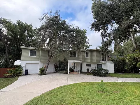 4223 E Riverhills Dr, Tampa, FL 33617