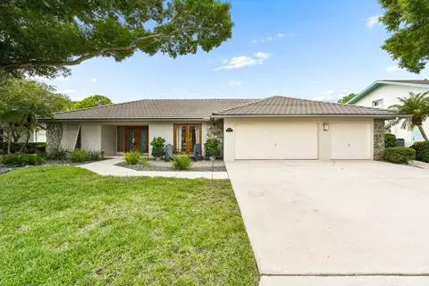 2900 Sandpiper Pl, Clearwater, FL 33762