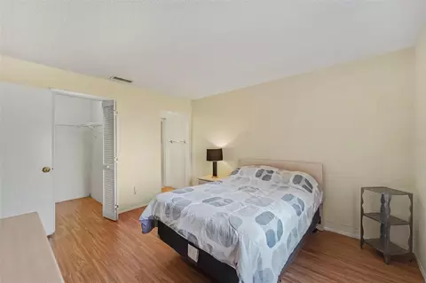 Bedroom - 7425 Greystone Dr, Hudson, FL 34667 photo 1 of 2