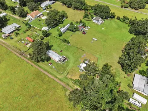 View/Area - 7214 Broken Oak Dr, Dover, FL 33527 photo 10 of 11