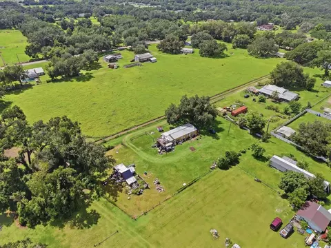 View/Area - 7214 Broken Oak Dr, Dover, FL 33527 photo 6 of 11