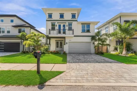 3310 W Wyoming Ave, Tampa, FL 33611
