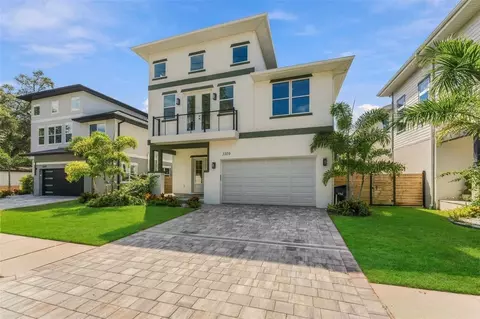 3310 W Wyoming Ave, Tampa, FL 33611