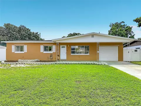 8496 76th Ave, Seminole, FL 33777