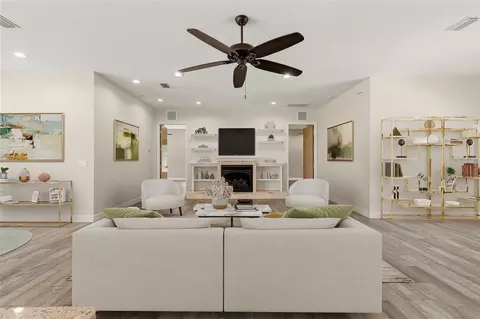 Living - 71 Perry Ln, Enterprise, FL 32725 photo 3 of 8