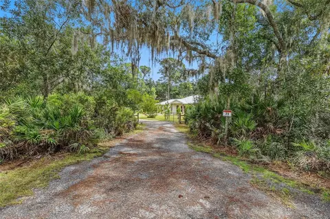 Exterior - 71 Perry Ln, Enterprise, FL 32725 photo 3 of 9