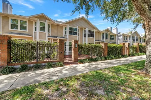 350 2nd St N #6, Saint Petersburg, FL 33701