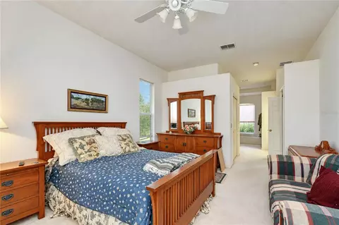 Bedroom - 2255 Eagle Bluff Dr, Valrico, FL 33596 photo 2 of 4