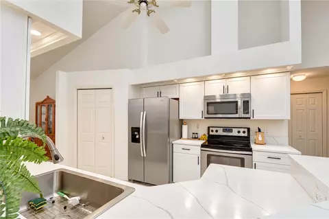 Kitchen - 2255 Eagle Bluff Dr, Valrico, FL 33596 photo 2 of 3