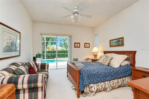 Bedroom - 2255 Eagle Bluff Dr, Valrico, FL 33596 photo 1 of 4
