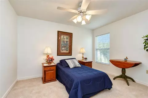 Bedroom - 2255 Eagle Bluff Dr, Valrico, FL 33596 photo 3 of 4