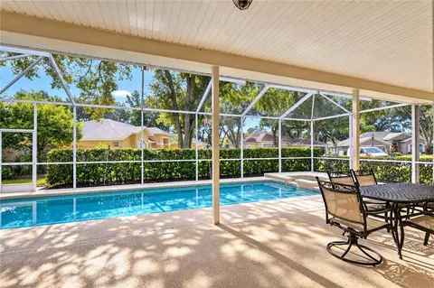 Exterior - 2255 Eagle Bluff Dr, Valrico, FL 33596 photo 3 of 7