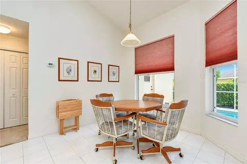 Dining - 2255 Eagle Bluff Dr, Valrico, FL 33596 photo 3 of 3