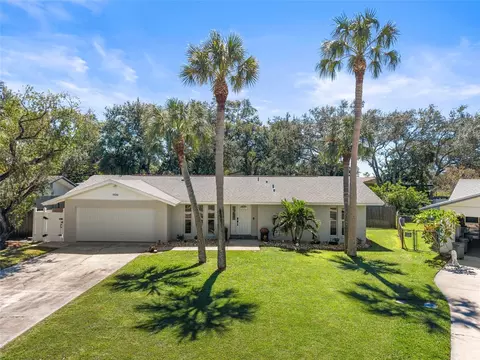 9488 88th Ter, Seminole, FL 33777