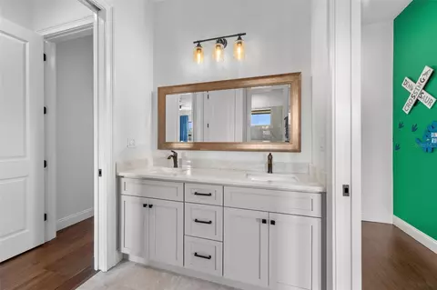 Bath - 3111 John Moore Rd, Brandon, FL 33511 photo 4 of 4