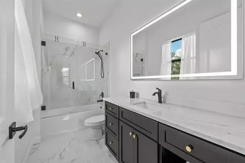 Bath - 3111 John Moore Rd, Brandon, FL 33511 photo 3 of 4