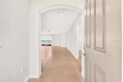 Entry Way - 6186 SW 93rd Loop, Ocala, FL 34476 photo 2 of 7