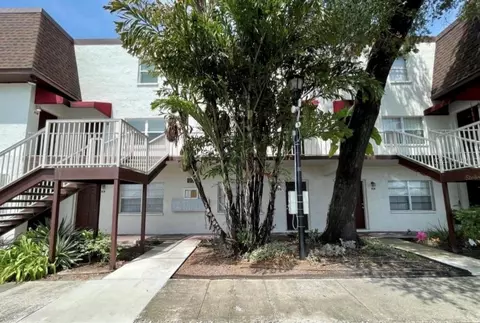 9209 Tudor Dr #C203, Tampa, FL 33615