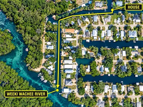 View/Area - 7247 Arbordale Dr, Weeki Wachee, FL 34607 photo 2 of 17