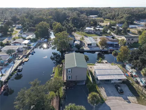View/Area - 7247 Arbordale Dr, Weeki Wachee, FL 34607 photo 13 of 17