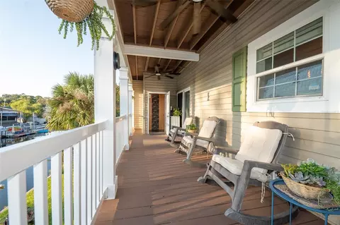 Exterior - 7247 Arbordale Dr, Weeki Wachee, FL 34607 photo 10 of 13