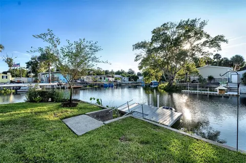 View/Area - 7247 Arbordale Dr, Weeki Wachee, FL 34607 photo 10 of 17
