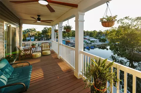 Exterior - 7247 Arbordale Dr, Weeki Wachee, FL 34607 photo 11 of 13