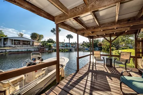 Exterior - 7247 Arbordale Dr, Weeki Wachee, FL 34607 photo 12 of 13