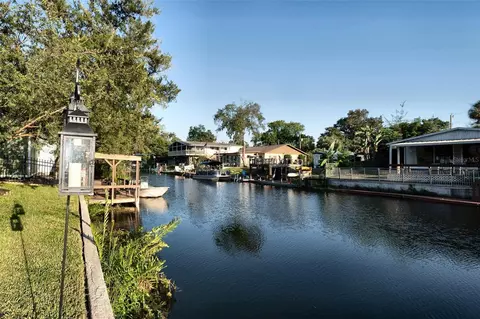 View/Area - 7247 Arbordale Dr, Weeki Wachee, FL 34607 photo 11 of 17