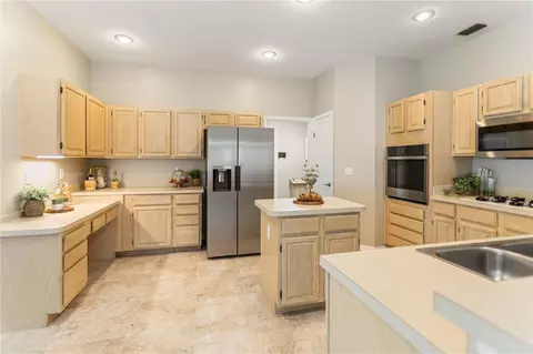 Kitchen - 28402 Openfield Loop, Wesley Chapel, FL 33543 photo 2 of 5