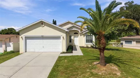 12617 Social Dr, Hudson, FL 34667