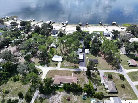 12394 SE 139th Ave, Ocklawaha, FL 32179