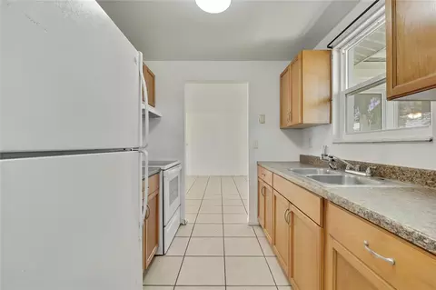 Kitchen - 7545 Pinehurst Dr, Spring Hill, FL 34606 photo 1 of 2