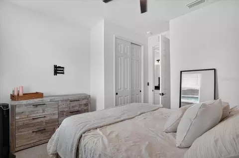 Bedroom - 10971 Bluestem Cv, Parrish, FL 34219 photo 4 of 4