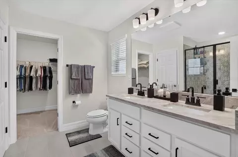 Bath - 10971 Bluestem Cv, Parrish, FL 34219 photo 1 of 3