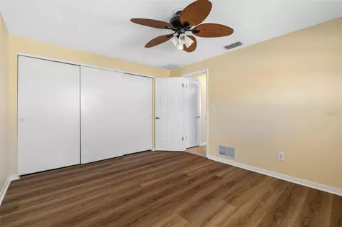 Bedroom - 14331 Apache Ave, Largo, FL 33774 photo 6 of 7