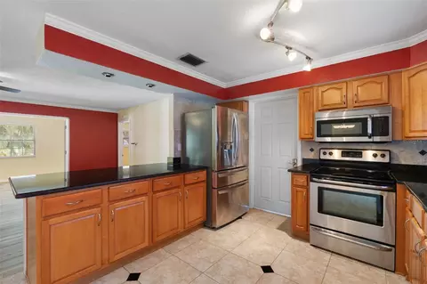 Kitchen - 14331 Apache Ave, Largo, FL 33774 photo 3 of 3