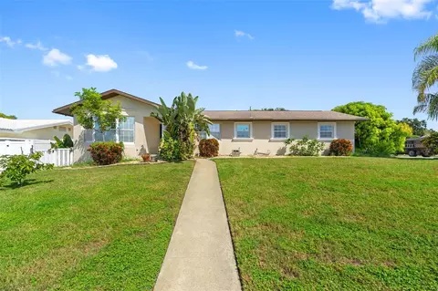 14331 Apache Ave, Largo, FL 33774
