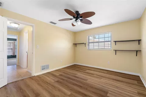 Bedroom - 14331 Apache Ave, Largo, FL 33774 photo 7 of 7