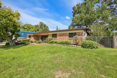 512 White Oak Ave, Brandon, FL 33510
